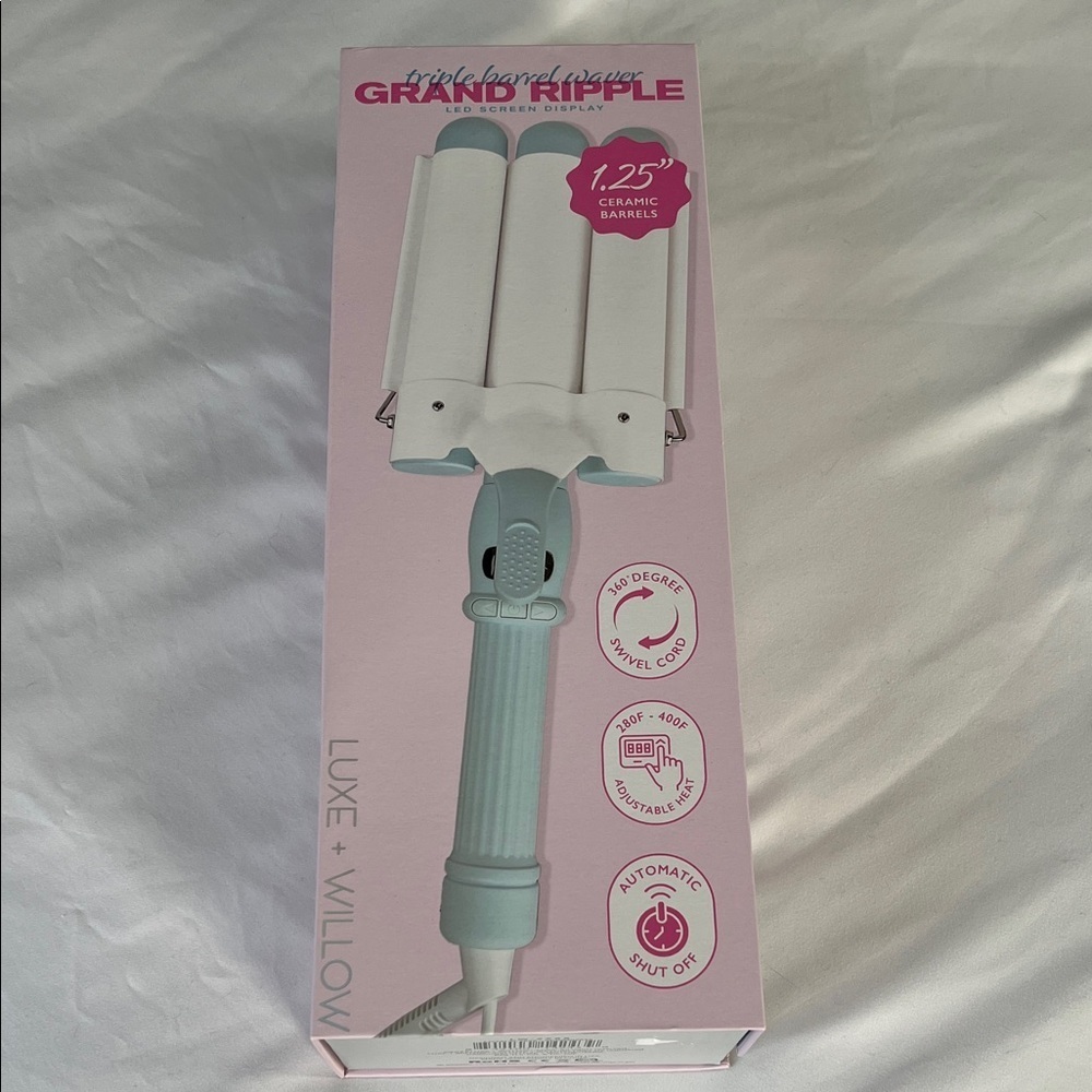 Luxe + Willow Grand Ripple Triple Barrel Waver
